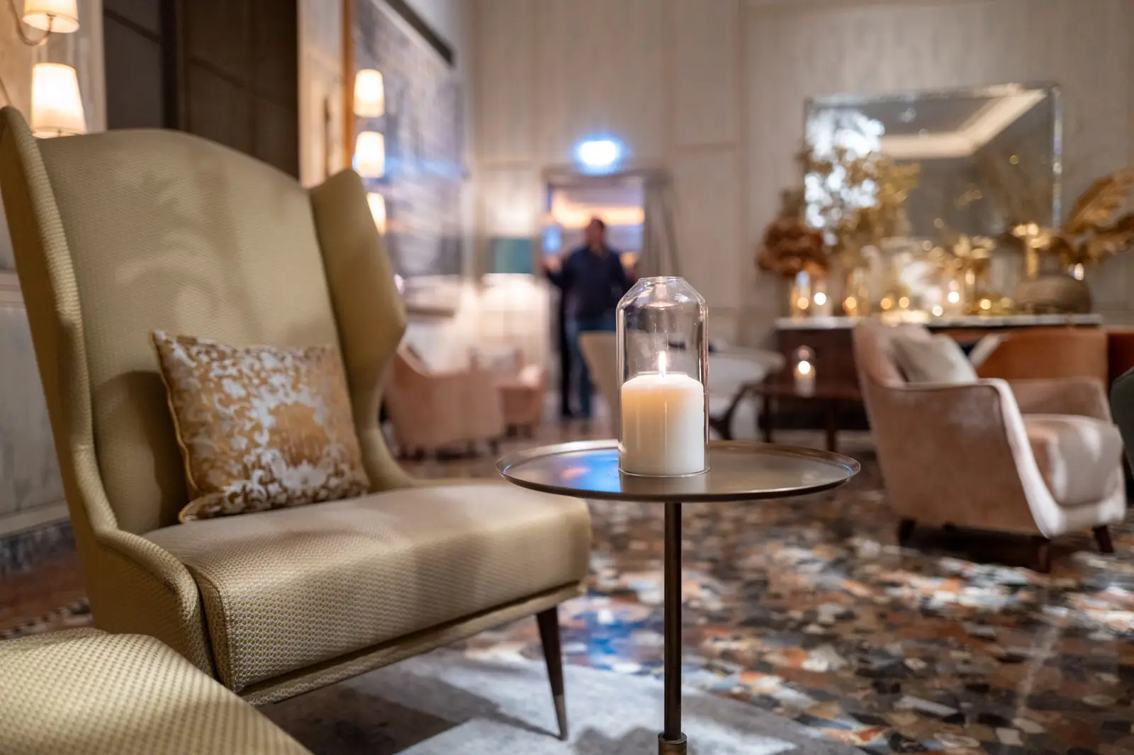 Dravonte Prestigeinn interior detail